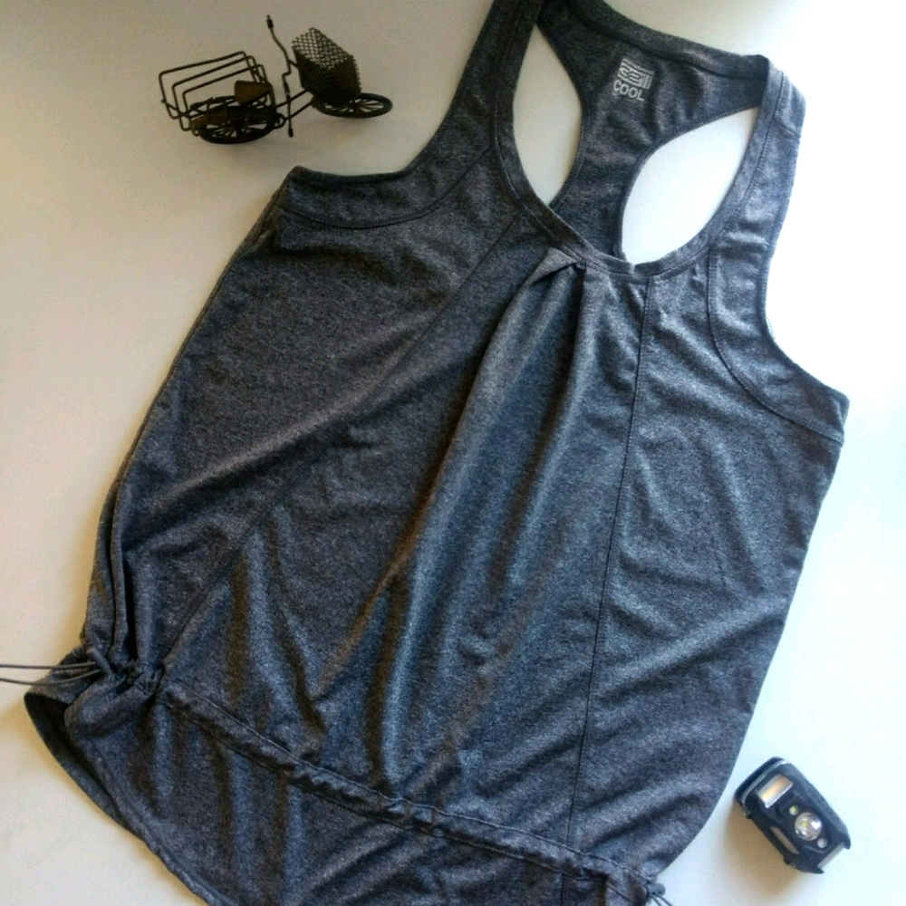 2/20 32 Degreez activewere  size M